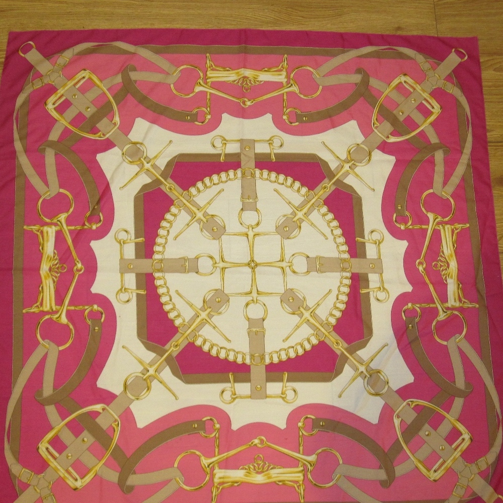 COPY - Horsebit Scarf